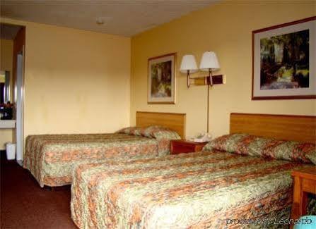 Fairview Inn & Suites 외부 사진